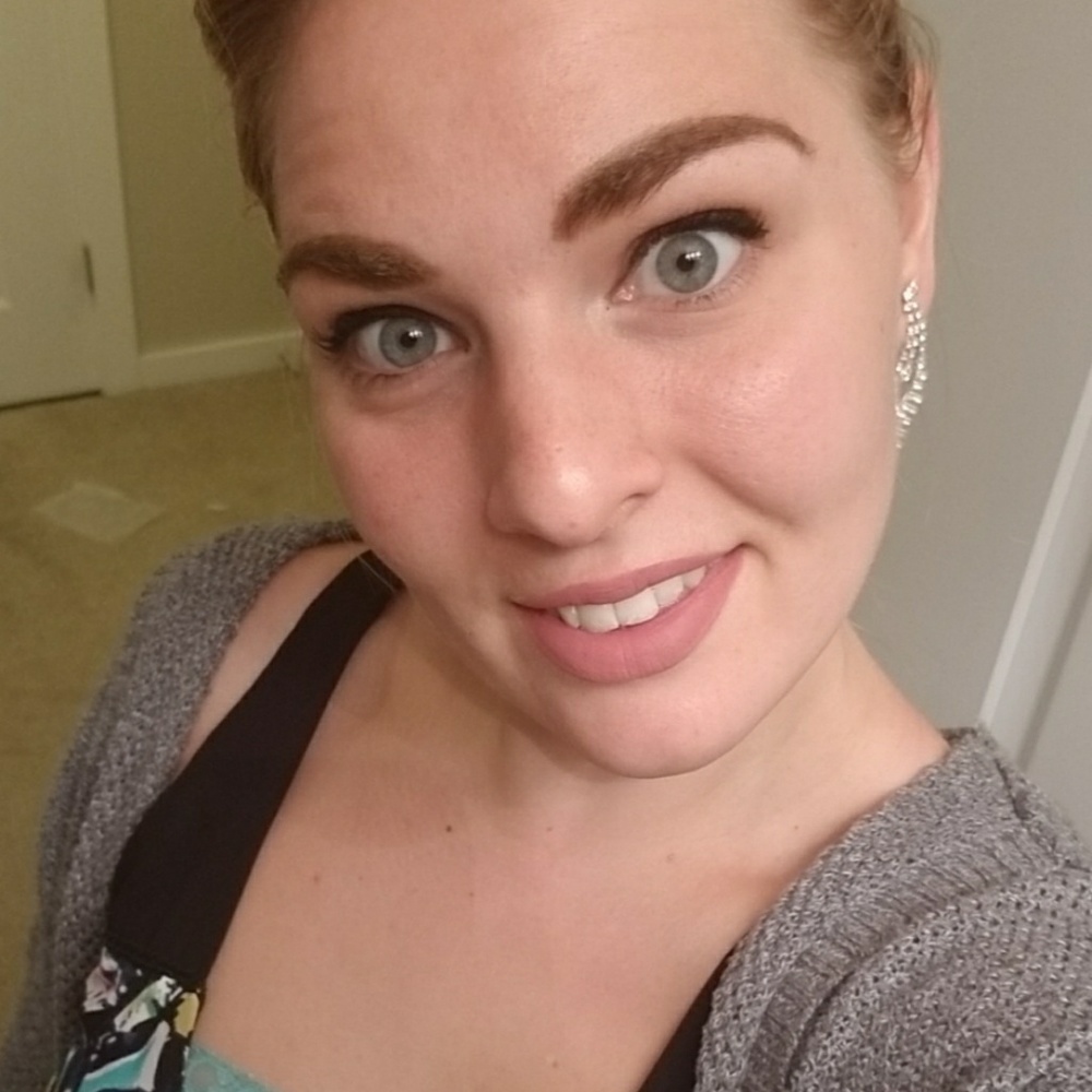 Meet your Posher, Jenelle